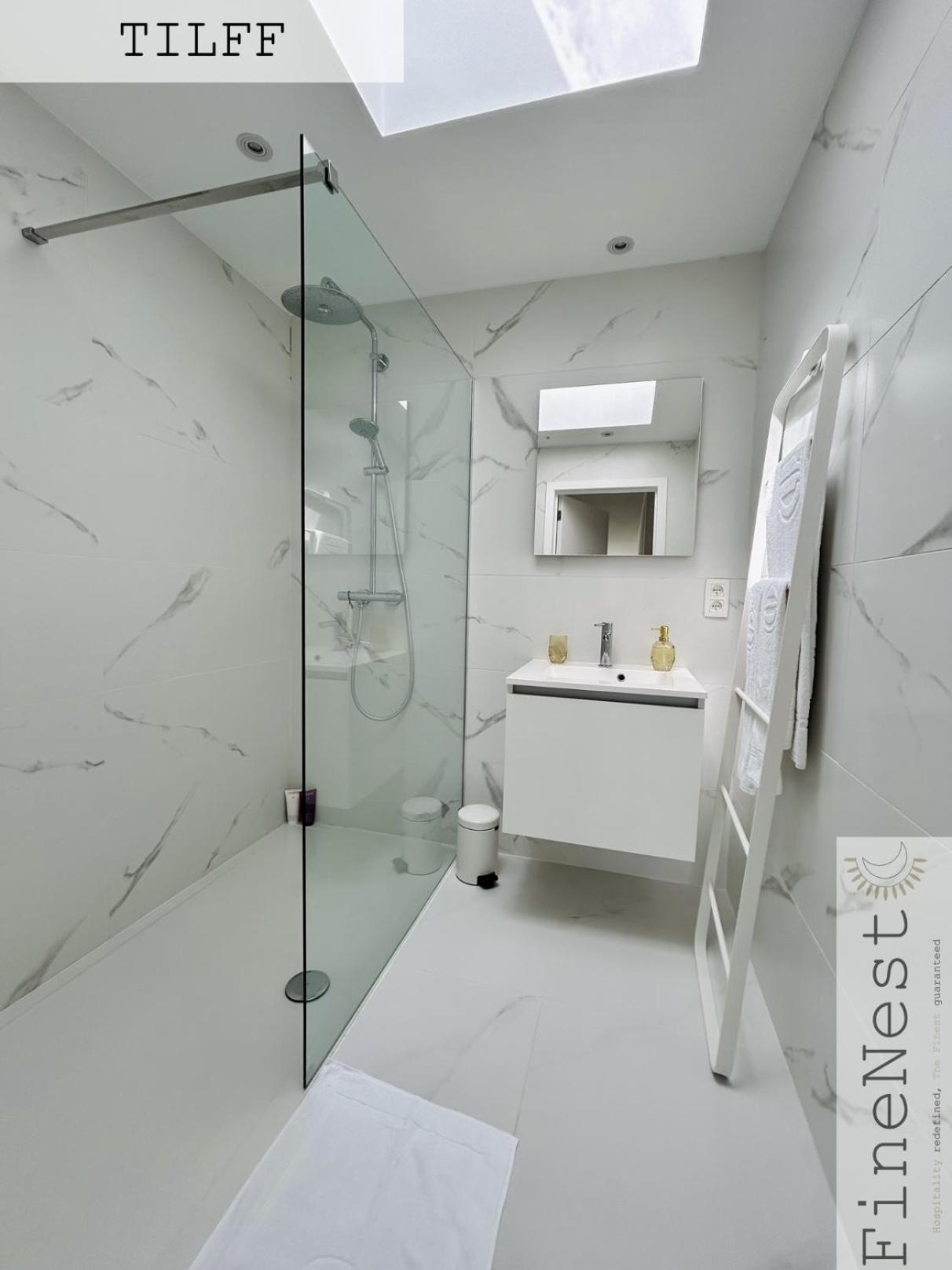 Residence De 3 Appartements Luxueux - 2 Ch X 3 - "Tilff Le Mont" By Finenest Bagian luar foto