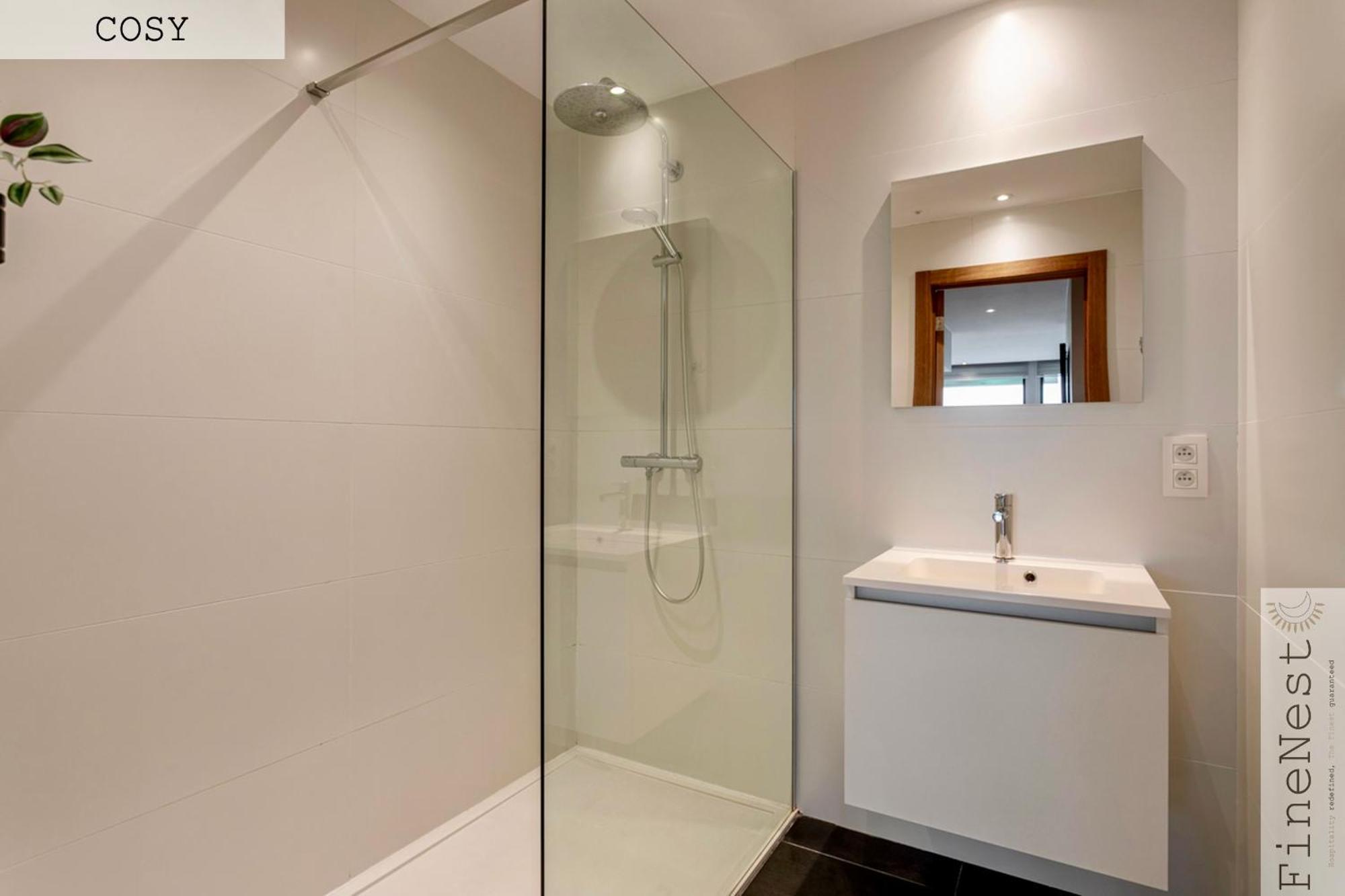 Residence De 3 Appartements Luxueux - 2 Ch X 3 - "Tilff Le Mont" By Finenest Bagian luar foto